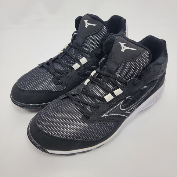 Mizuno Women's Dominant All Surface Mi Turf Athletic Shoe Size 6.5M - Picture 1 of 10